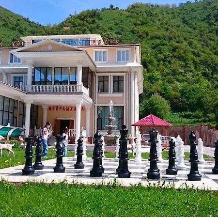 Hotel Эдельвейс Almaty Exteriér fotografie